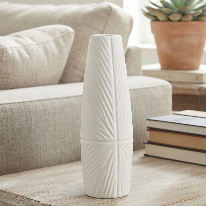 WHITE LINE ETCHED CERAMIC VASE